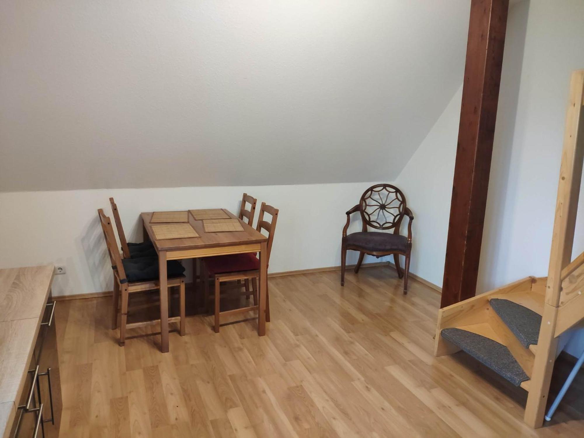 Ferienwohnung mit 123qm für 8 Personen mit sehr großem Garten, einfache Innen-Ausstattung Leipzig Exterior foto